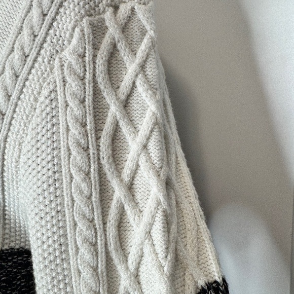 Guess Knit Colourblock Sweater - Picture 10 of 15